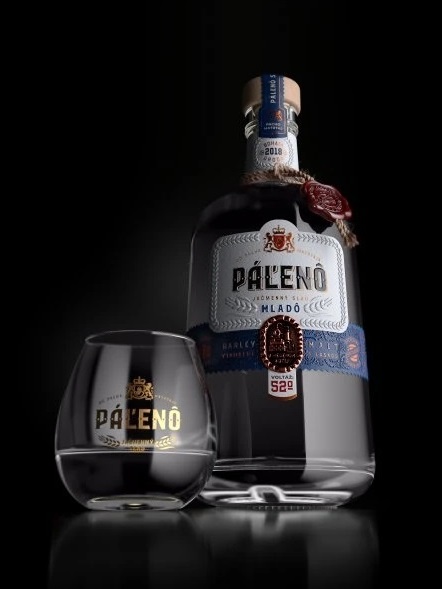 Pacho Matrtaj Páľenô Mladô jačmenný destilát 52% 0,7l