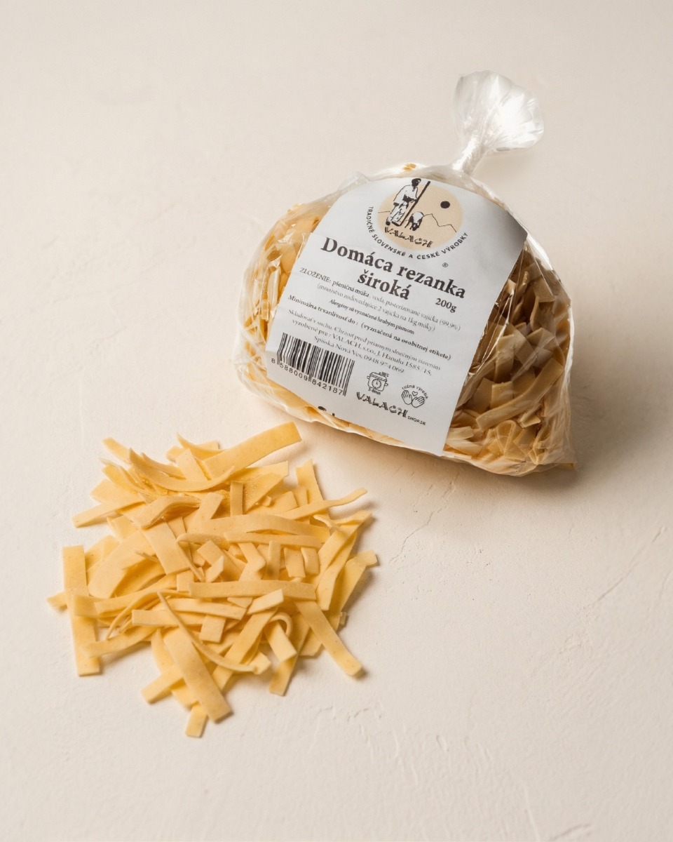 Valach Domáca rezanka široká 200g