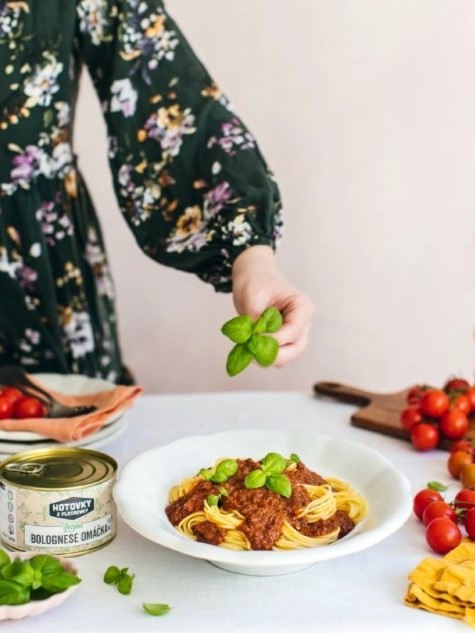 Hotovky z plechovky Vegan Bolognese omáčka 400g